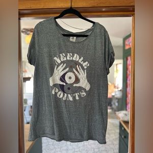 We the Free Graphic Tshirt size L